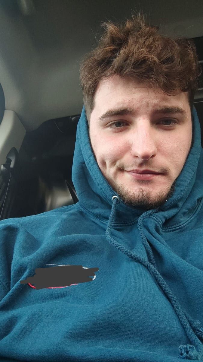 Profil de Adin